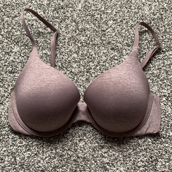 2 Perfect coverage Bras by VS - Picture 2 of 8